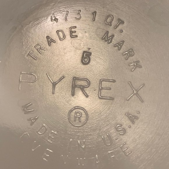 Vintage Pyrex Town and Country (Brown on White) - #473 - 1 Qt. Casserole Dish - Picture 9 of 9